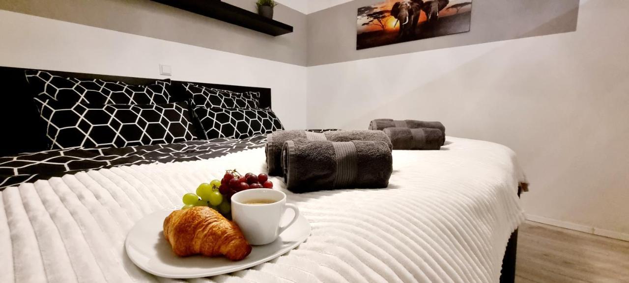 New Modern Selfcheckin Publicfreeparking Highspeed Wifi Kingsizebed Apartman Baden-Baden Kültér fotó